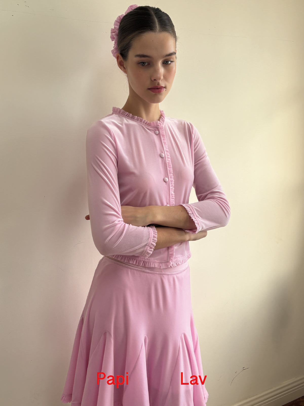 PINK FAKE READING RUFFLE CARDIGAN AND SKIRT