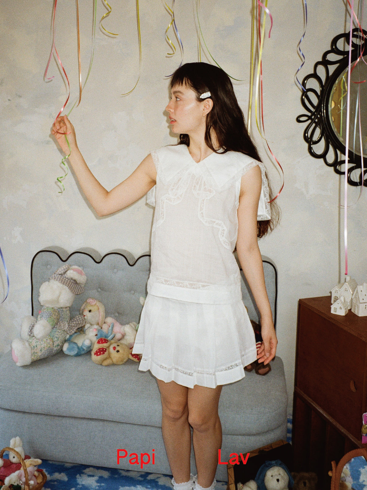 WHITE INNOCENCE PLEATED SKIRT