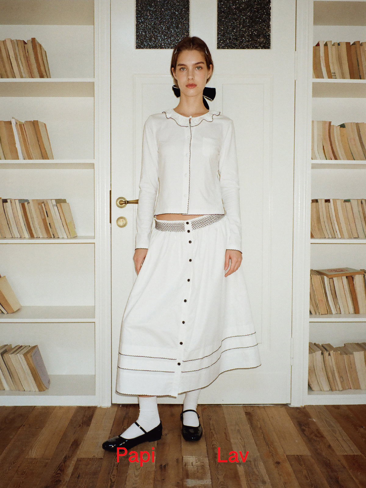 WHITE BOOKISH CARDIGAN