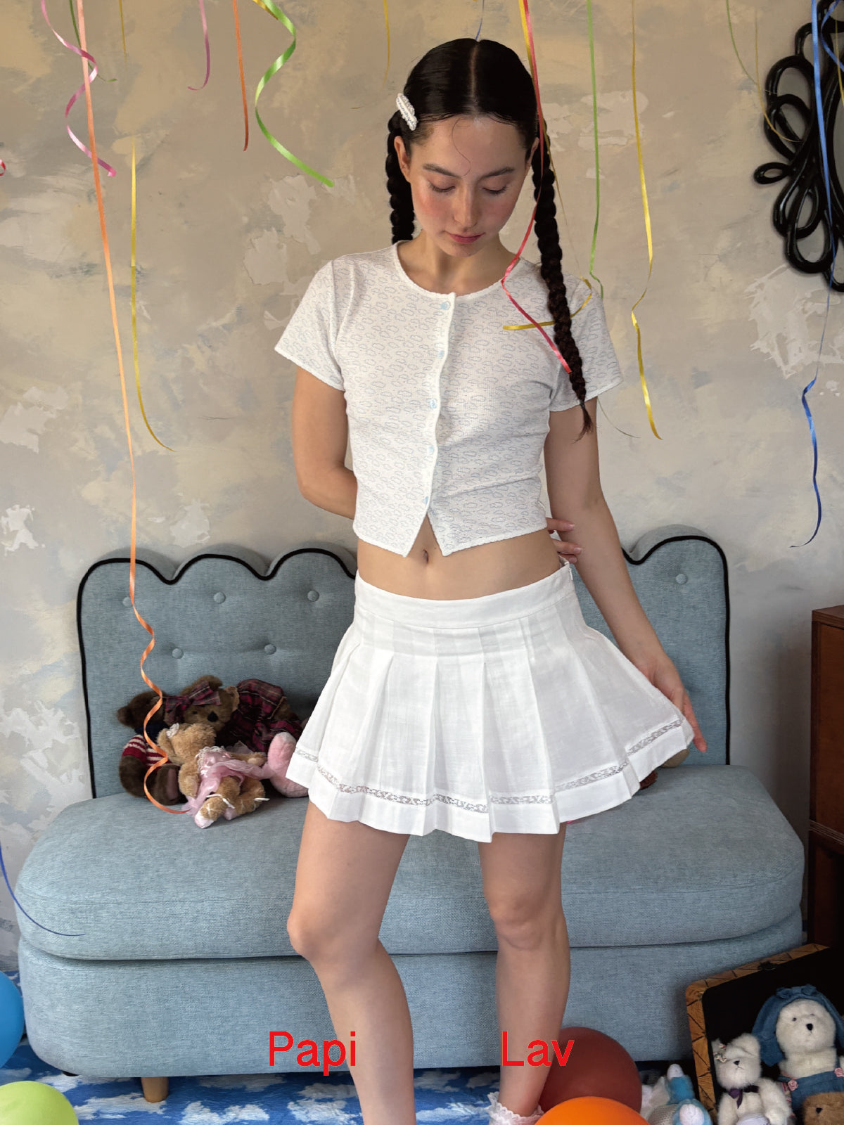 WHITE INNOCENCE PLEATED SKIRT