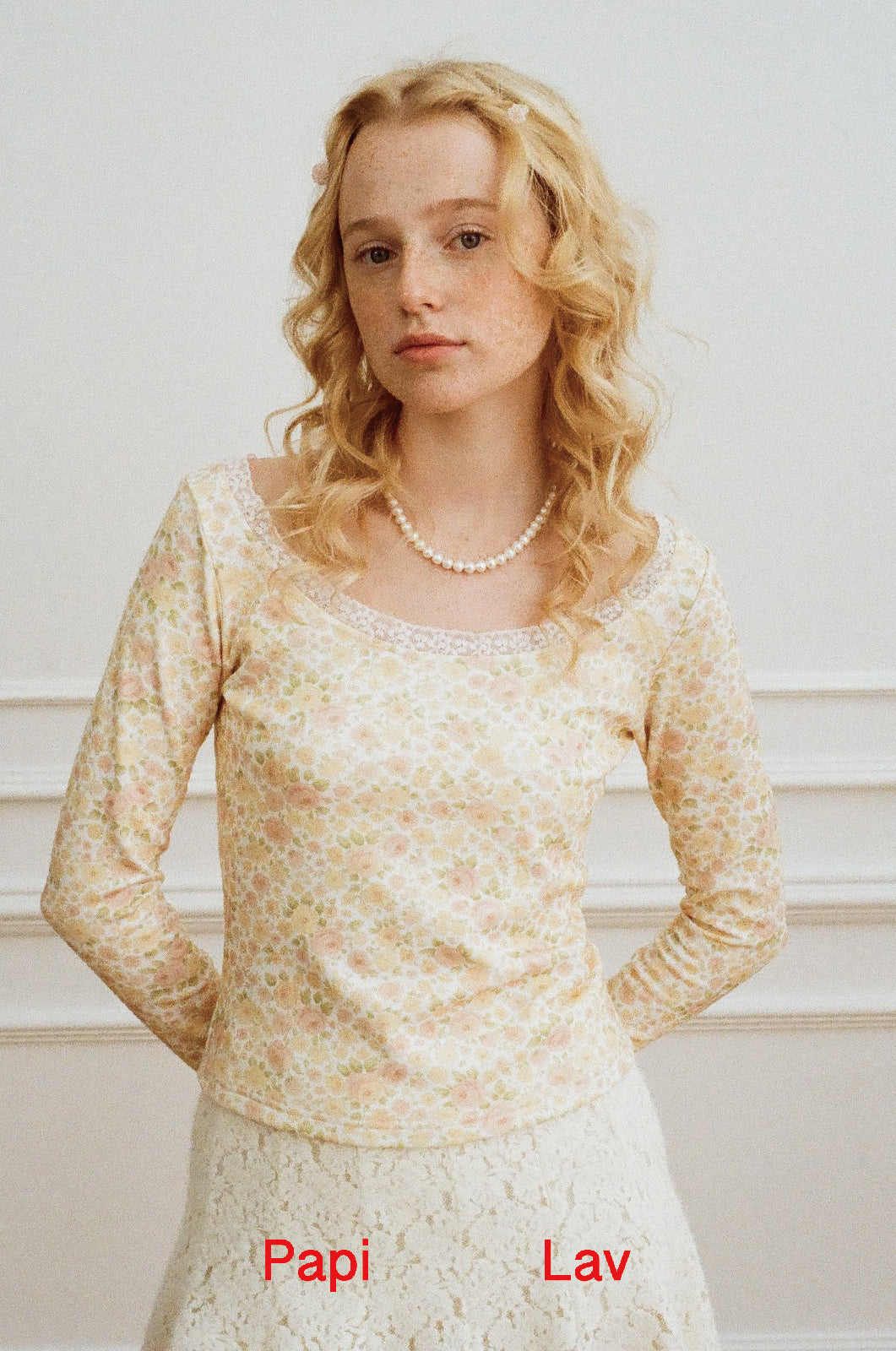 ROSE PRINT ROSE U-NECK TOP