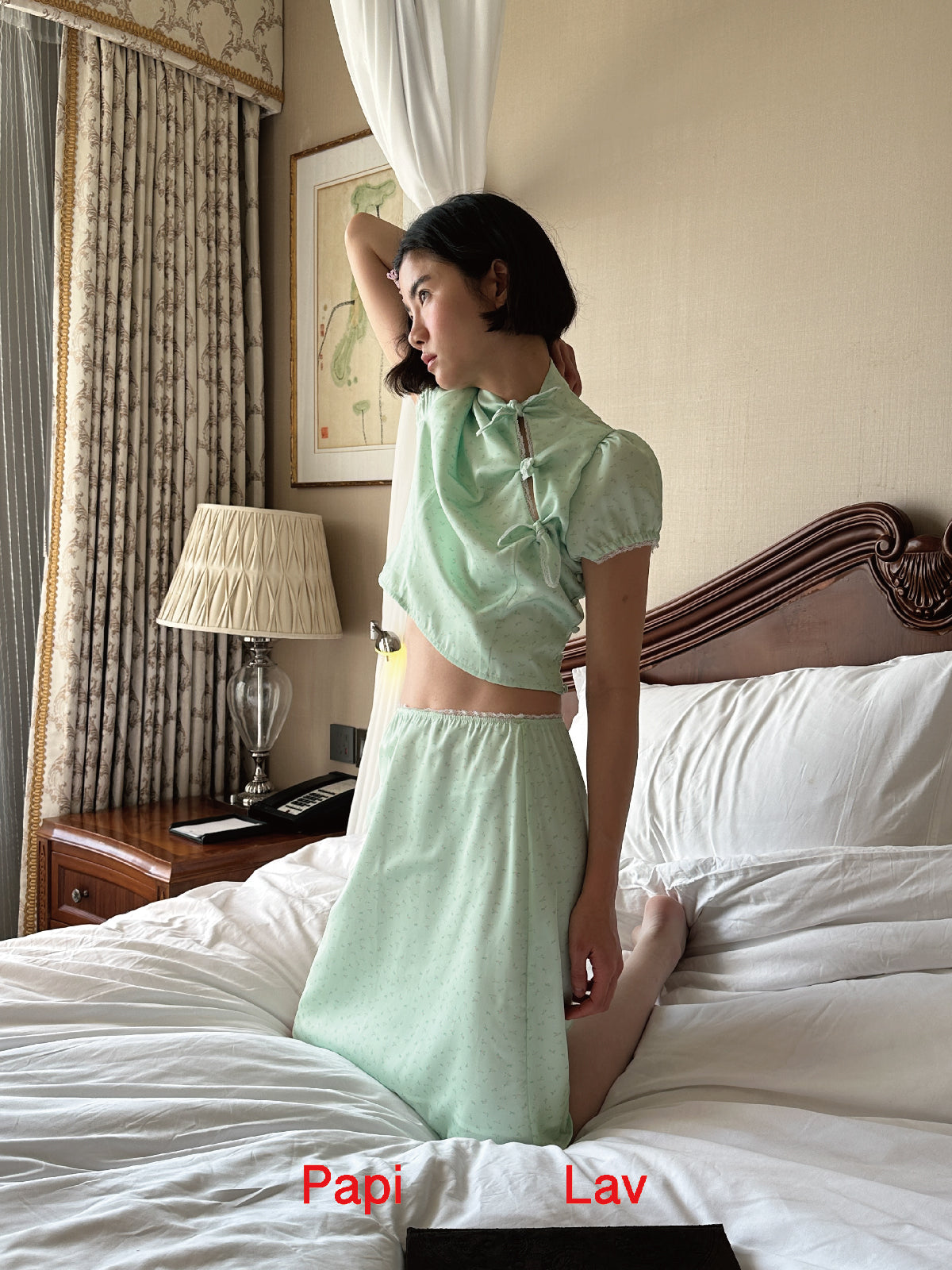 GREEN FLORAL PRINT MISTY SKIRT