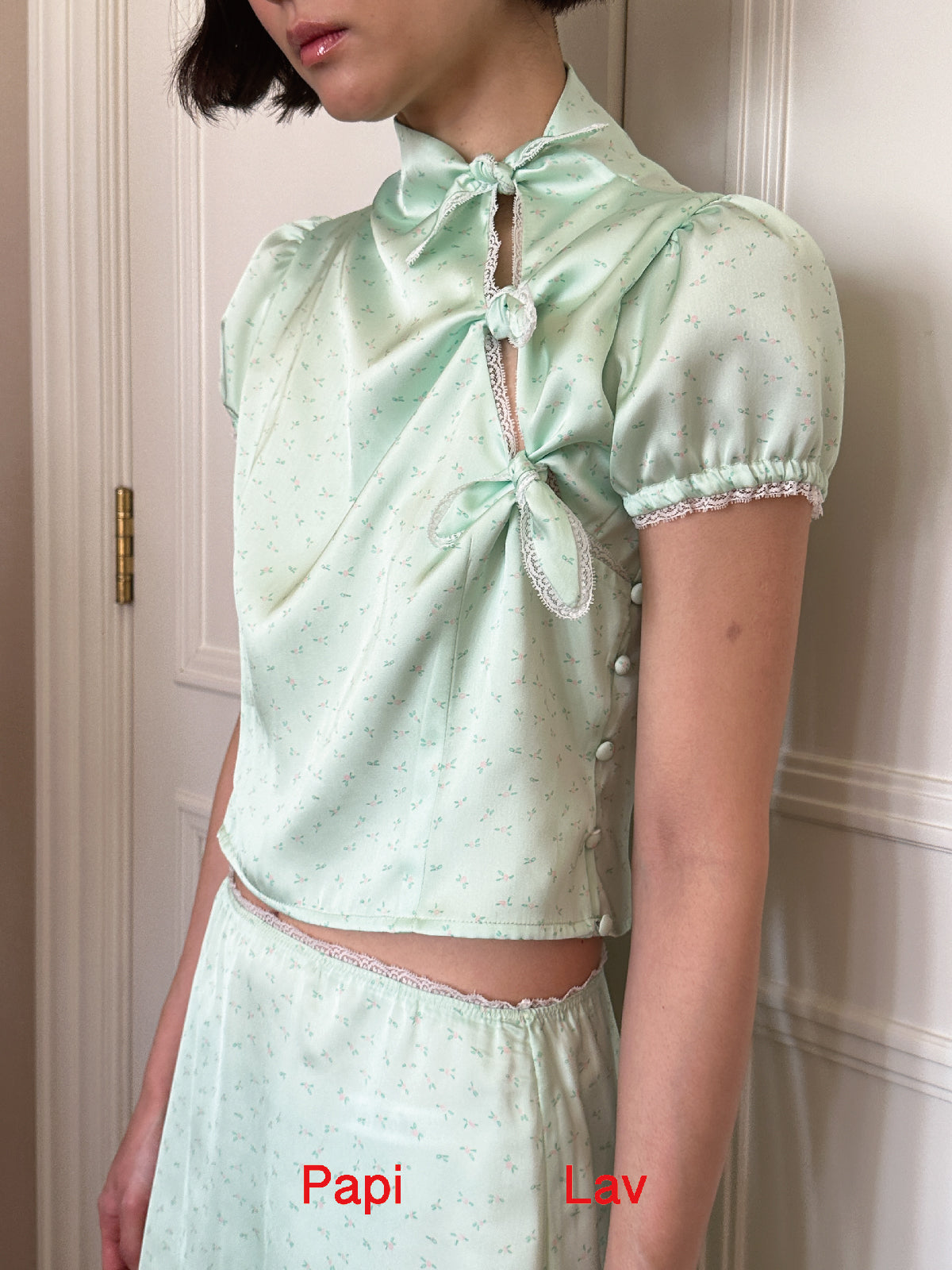 GREEN FLORAL PRINT AMBER TOP