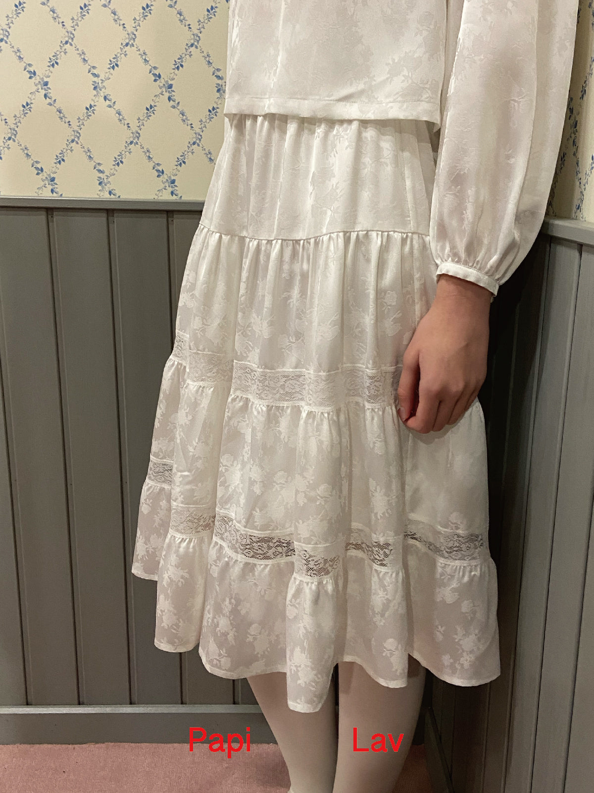 WHITE JACQUARD LOVIE MIDI SKIRT