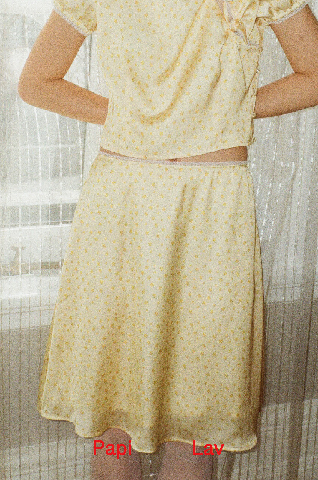 YELLOW FLORAL PRINT MISTY SKIRT