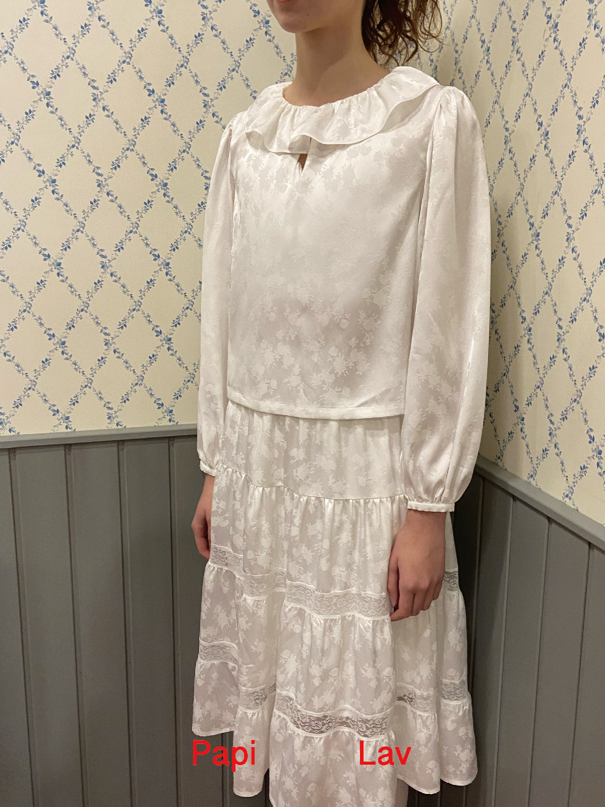 WHITE JACQUARD LOVIE MIDI SKIRT