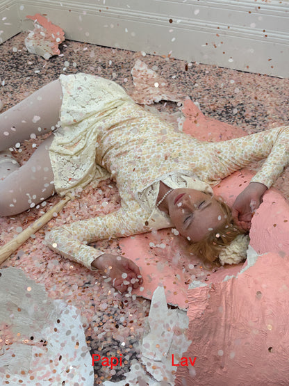 ROSE PRINT ROSE U-NECK TOP