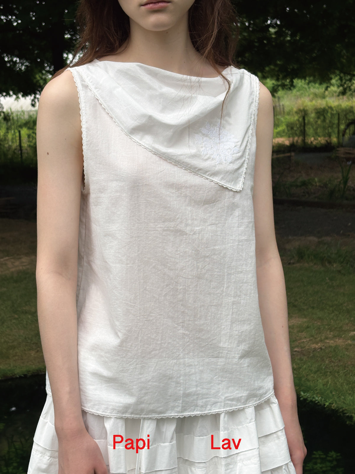 WHITE WIND CHIME TOP