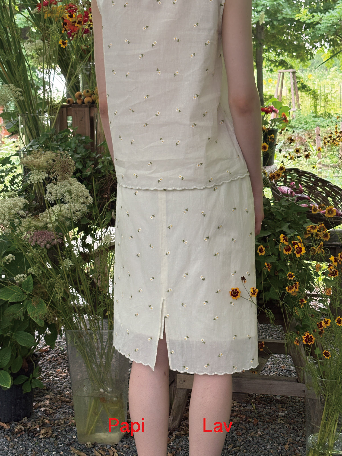 DAISY EMBROIDERY WIND CHIME SKIRT SET