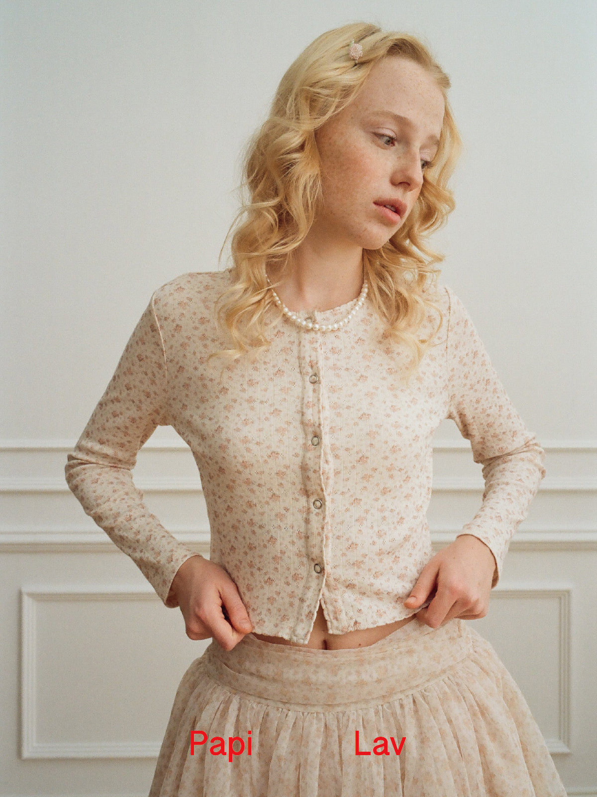 BEIGE FLORAL PRINT SHYNESS CARDIGAN