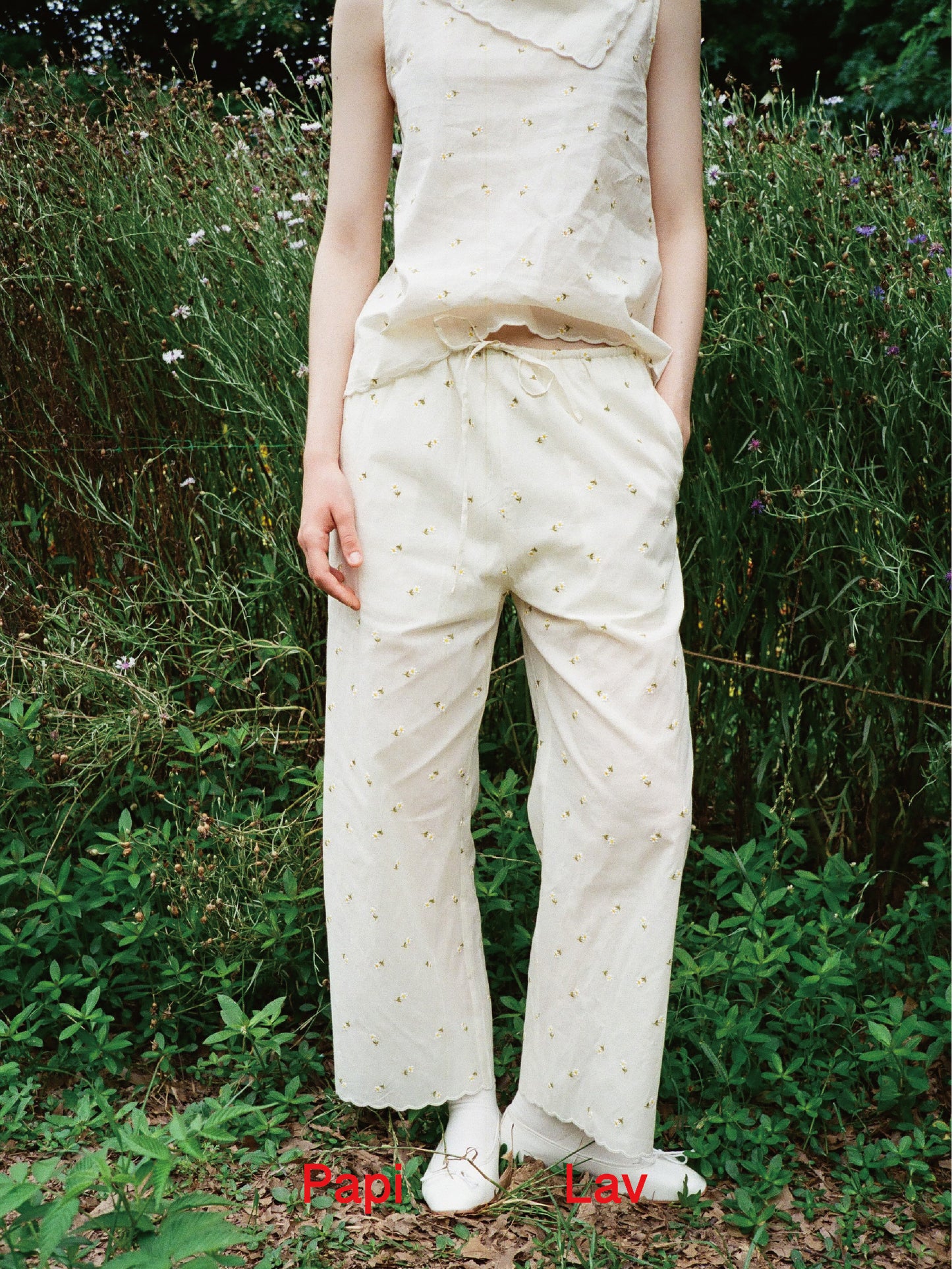 DAISY EMBROIDERY WIND CHIME PANTS SET