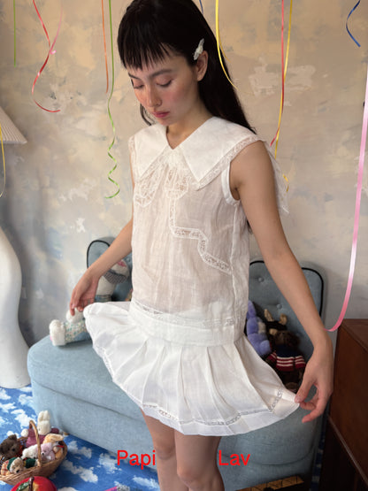 WHITE INNOCENCE PLEATED SKIRT
