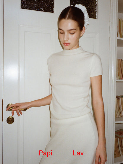 BEIGE INTROVERTED KNIT TOP AND SKIRT