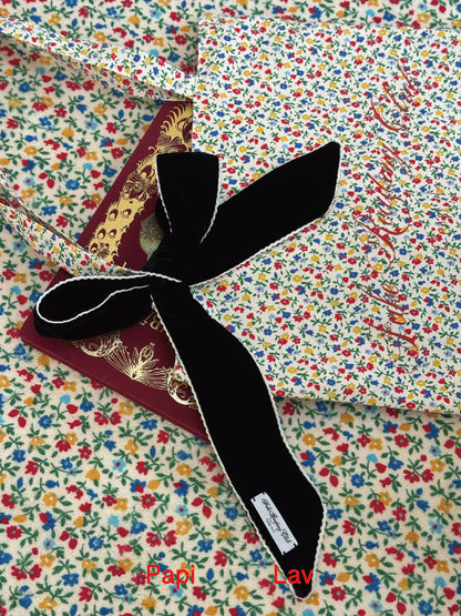 TWILLY BOW