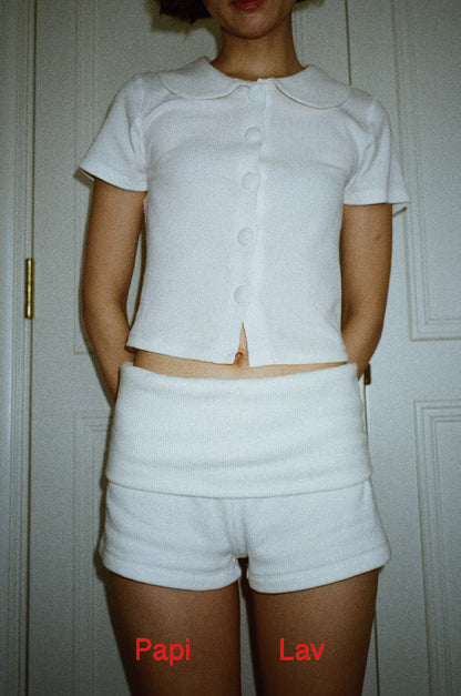 WHITE RIZZ SHORTS