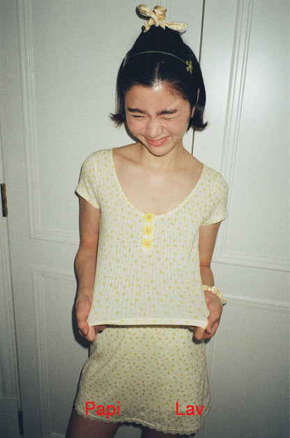 YELLOW FLORAL PRINT CHATTER-BOX TOP