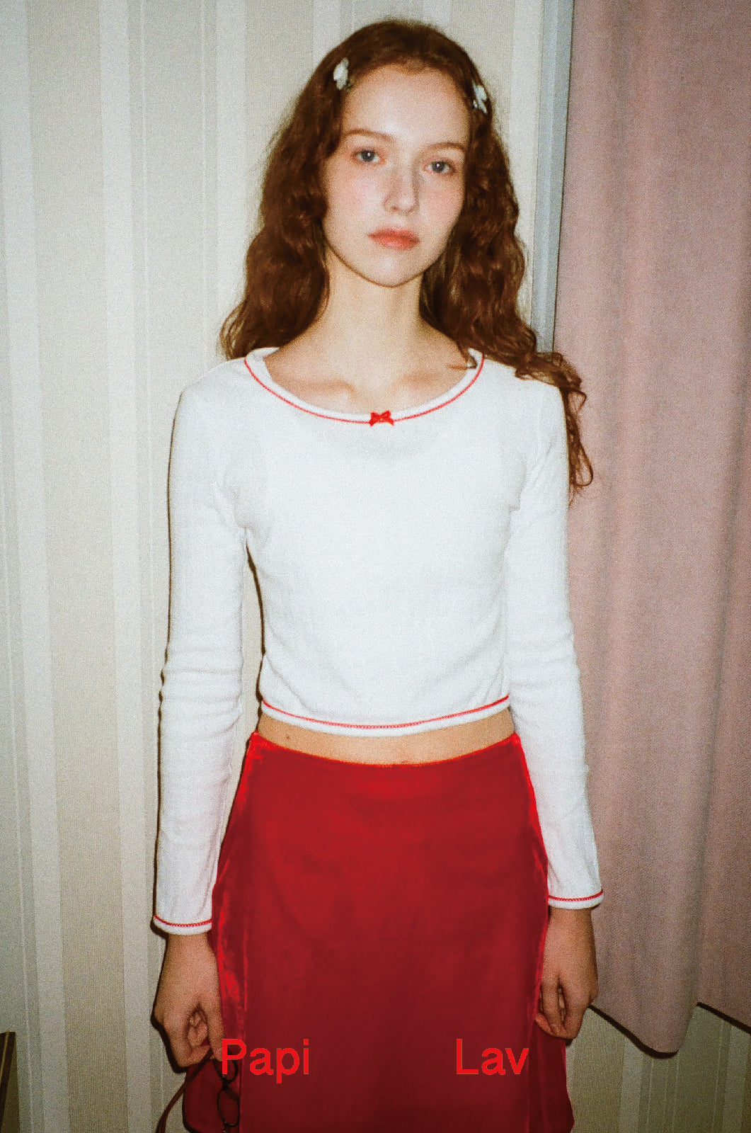 RED / WHITE KISSY TOP